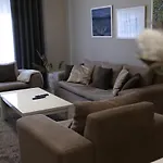 Luxury In דירה טיראנה
